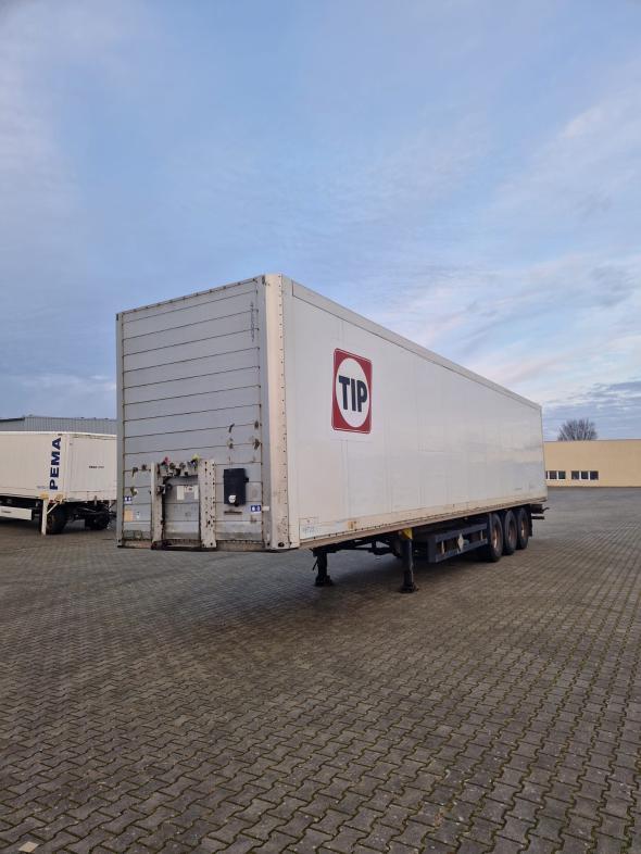 Schmitz Cargobull Trailer Van Light Insulated Standard Straight