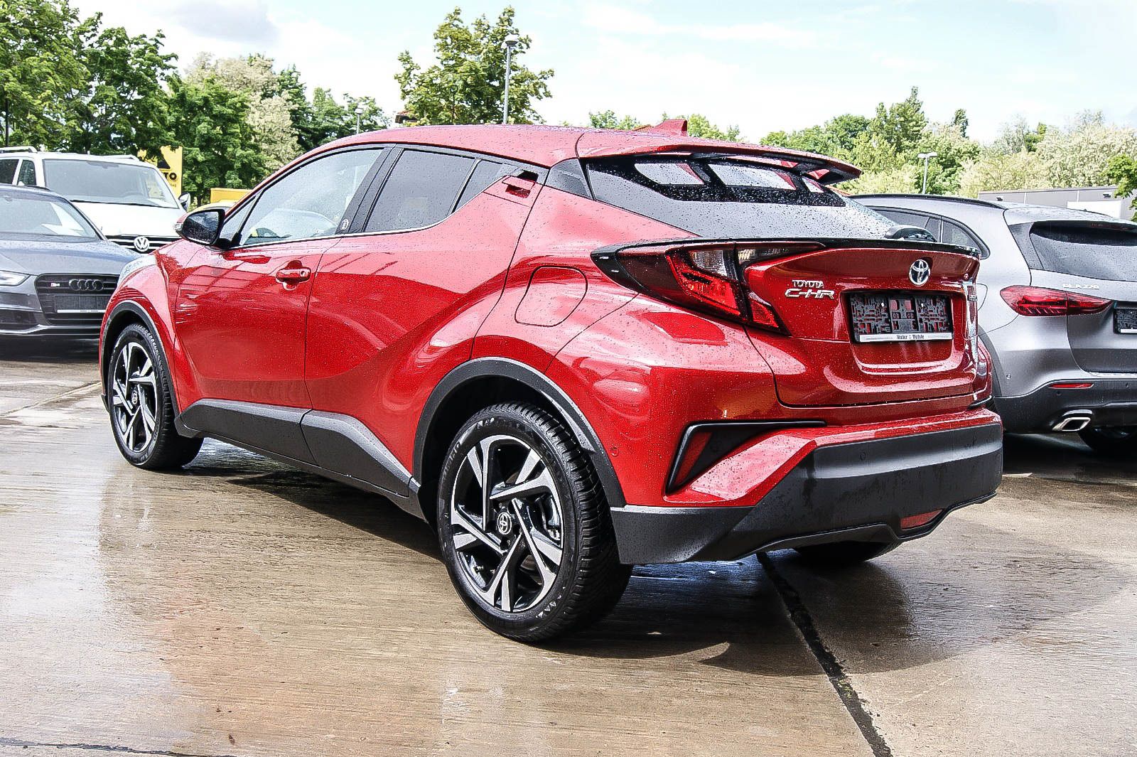 Fahrzeugabbildung Toyota C-HR 1.8 Hybrid Team D NAVI Bi-LED KAMERA