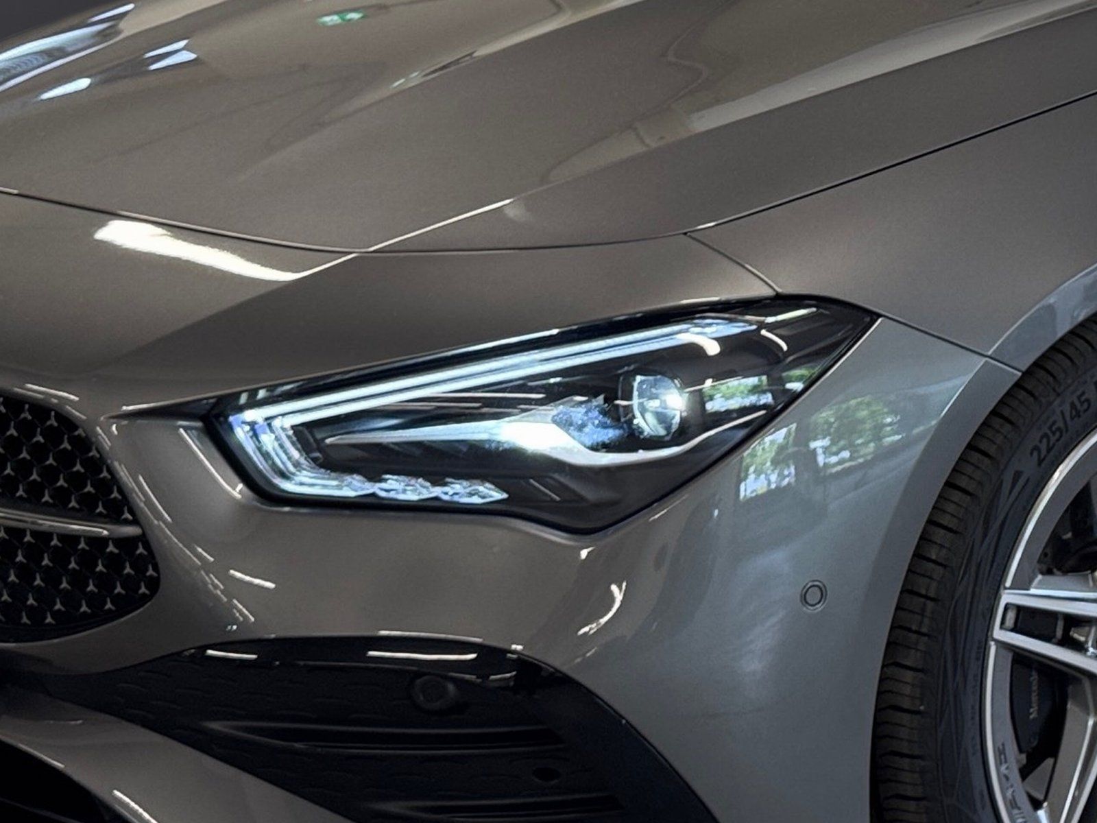 Fahrzeugabbildung Mercedes-Benz CLA 200 AMG Line *LED*Kamera*CarPlay*MBUX*Spur*