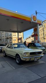 Ford Mustang Coupé V8  Baujahr 1966 - Ford Mustang aus 1966: Coupé