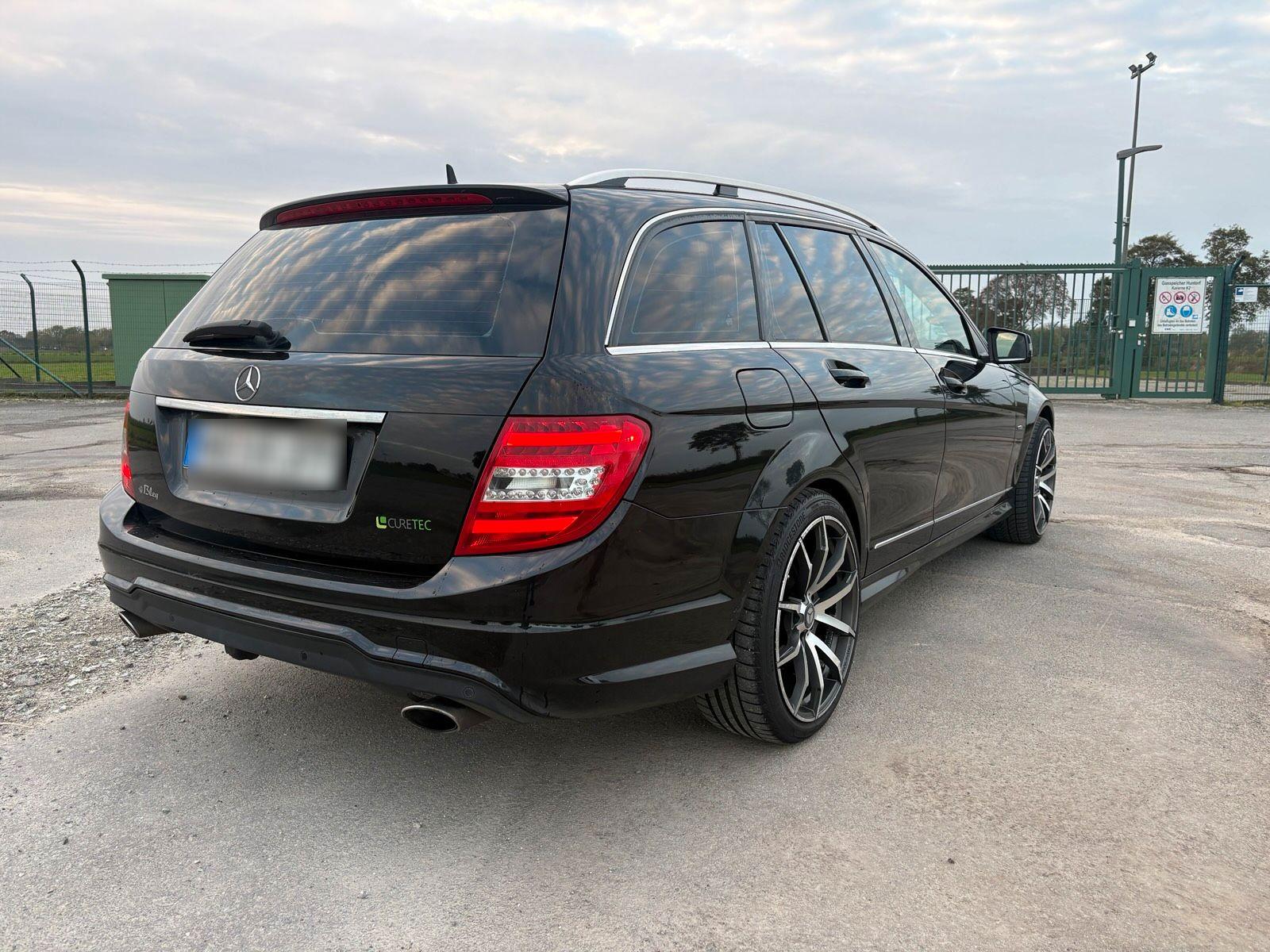 Mercedes-Benz C350 2010 — photo 7
