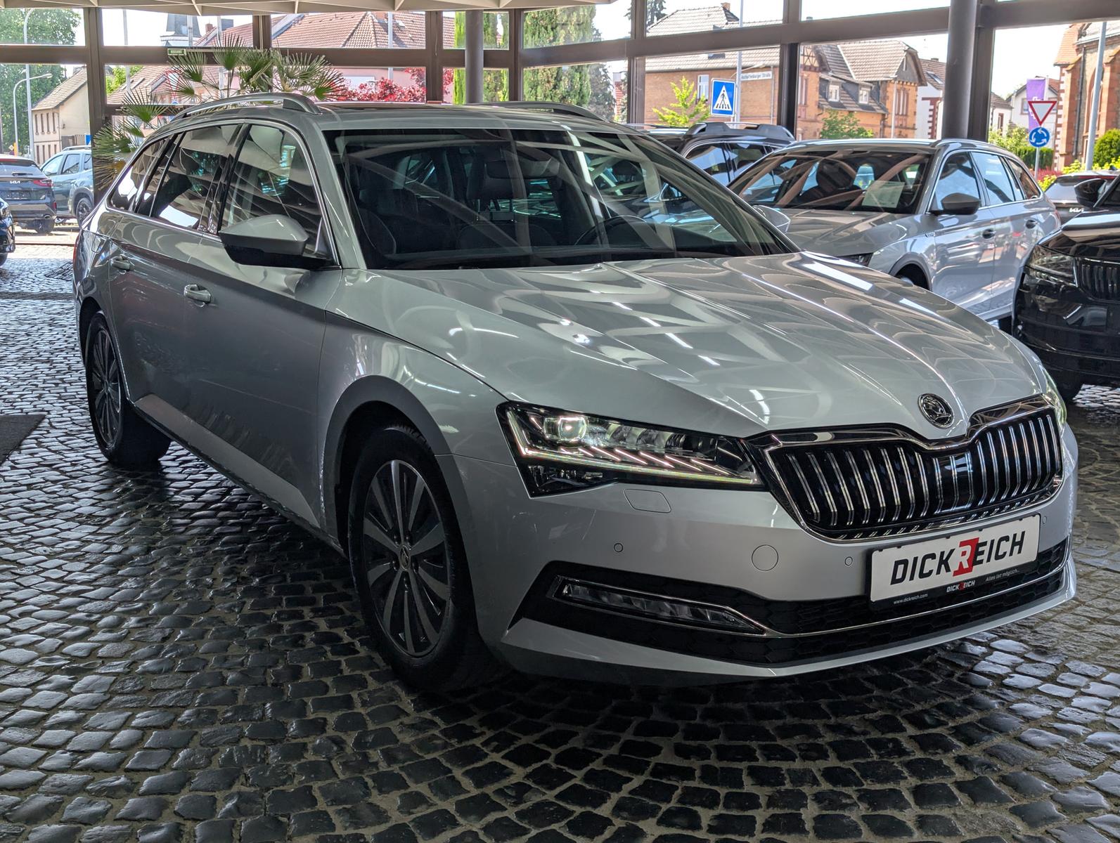 Skoda Superb Premium 2.0 TDI PANO LEDER MASSAGE SOUND 