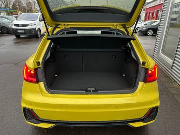 Audi A1 Sportback 30 TFSI S line+LED+Navi+FLA+VirCock