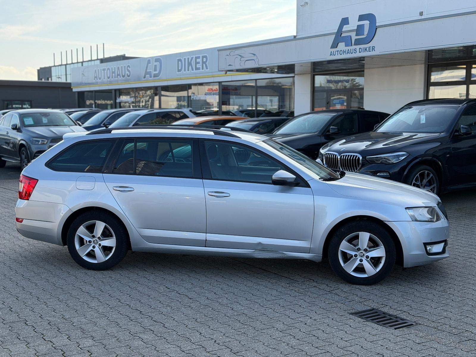 Skoda Octavia 2015 — interior