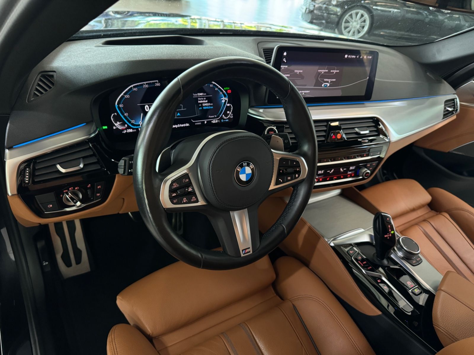 Fahrzeugabbildung BMW 530e M Sport ACC Laser DAB Kamera H/K HUD Alarm