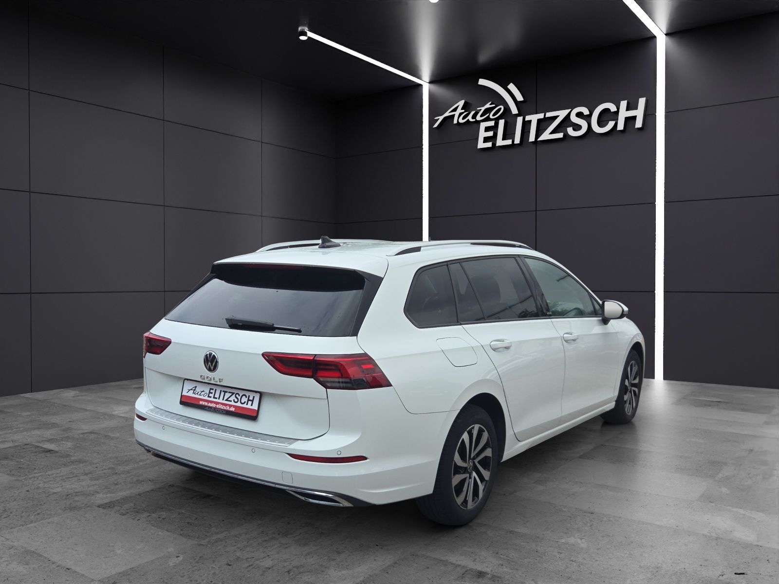 Fahrzeugabbildung Volkswagen Golf VIII Variant TDI Active DSG LED Navi AID AC