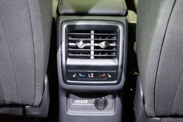 Fahrzeugverkauf 26 Skoda Kodiaq 1.5 TSI AHK Matrix Panoramadach Kamera