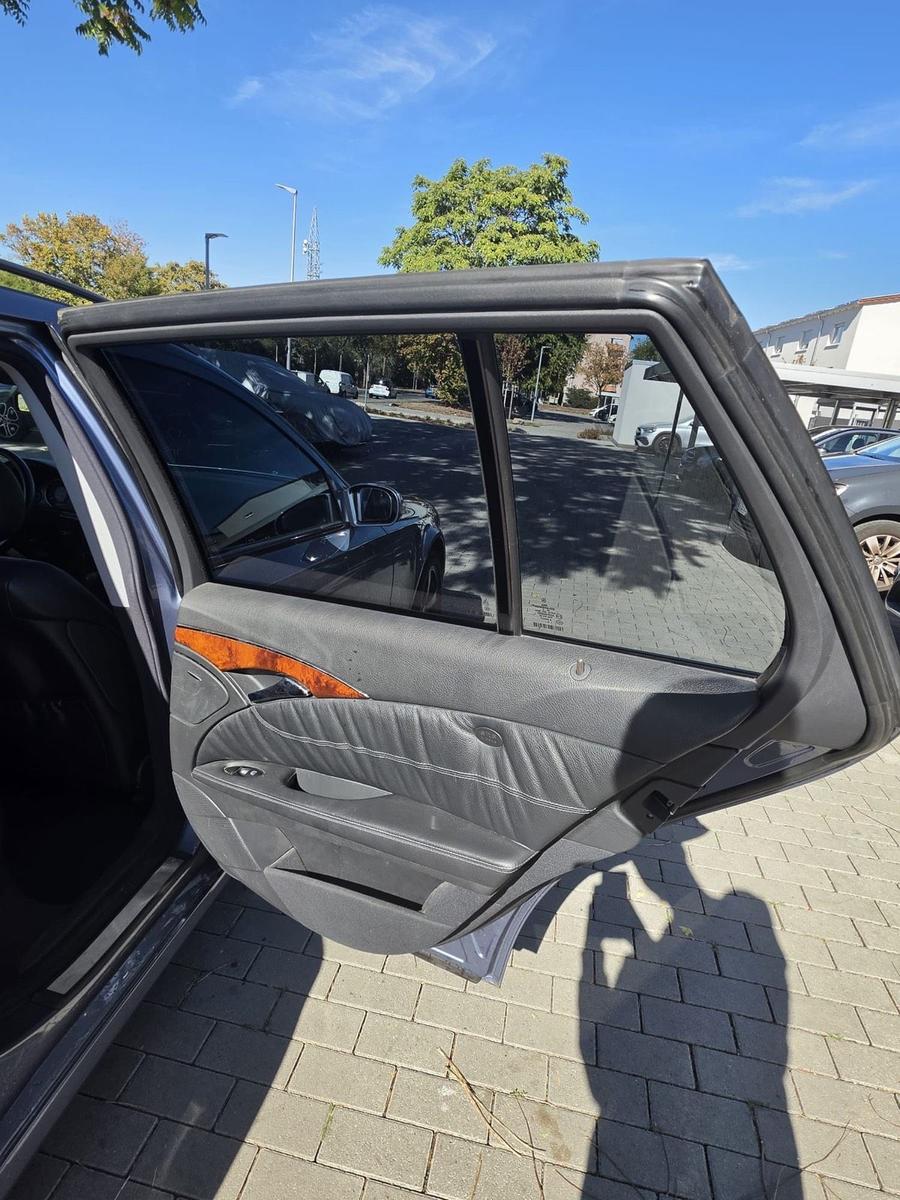 Mercedes-Benz E320 2004 — photo 6