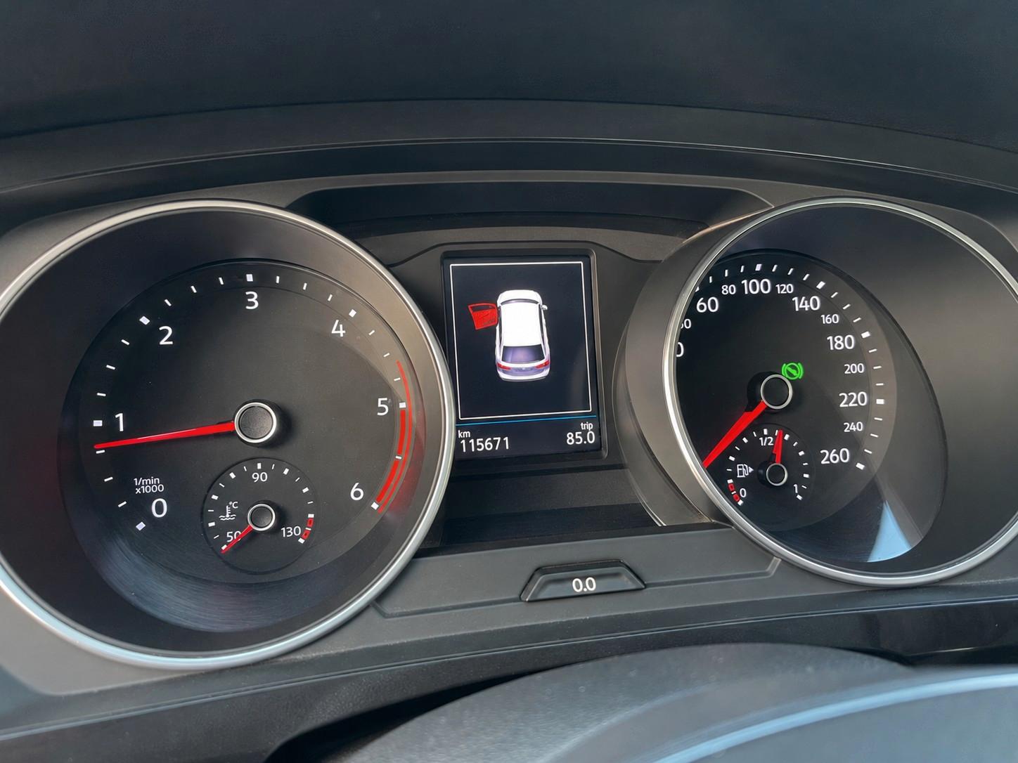 Volkswagen Tiguan Highline 4Motion | 1. Hand | DSG | AHK |