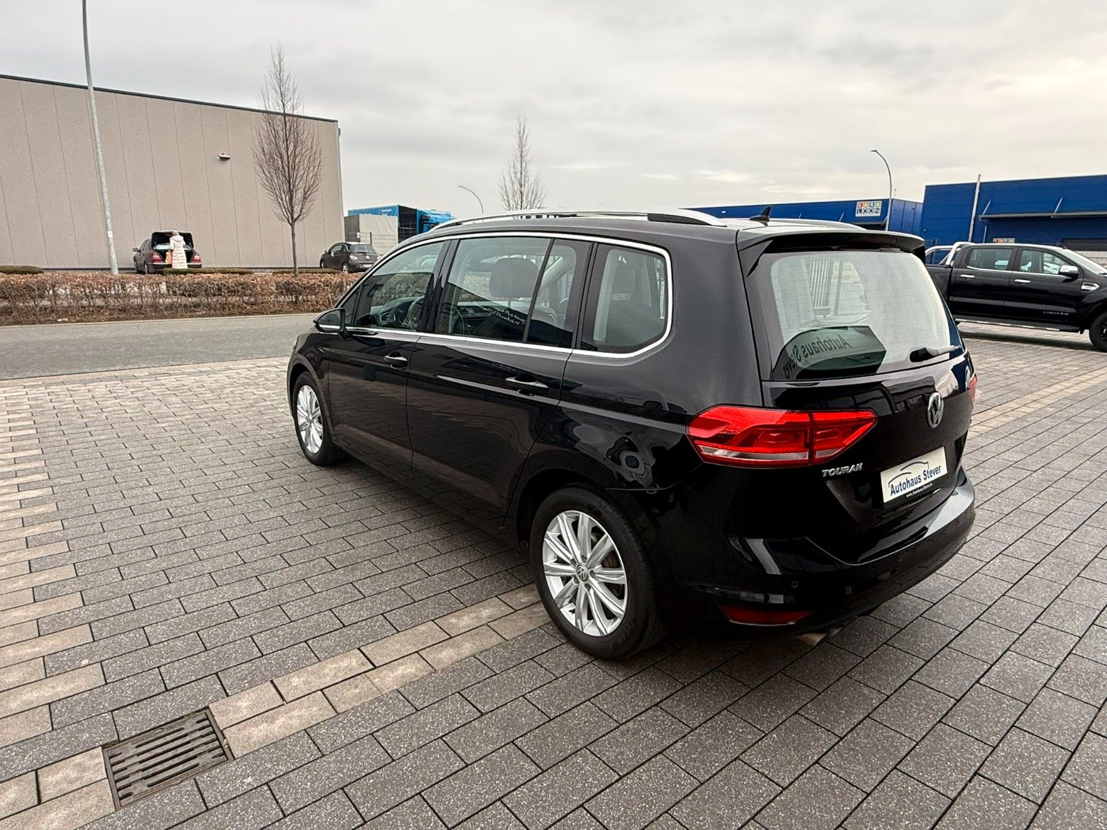 Fahrzeugabbildung Volkswagen Touran Highline BMT/Start-Stopp