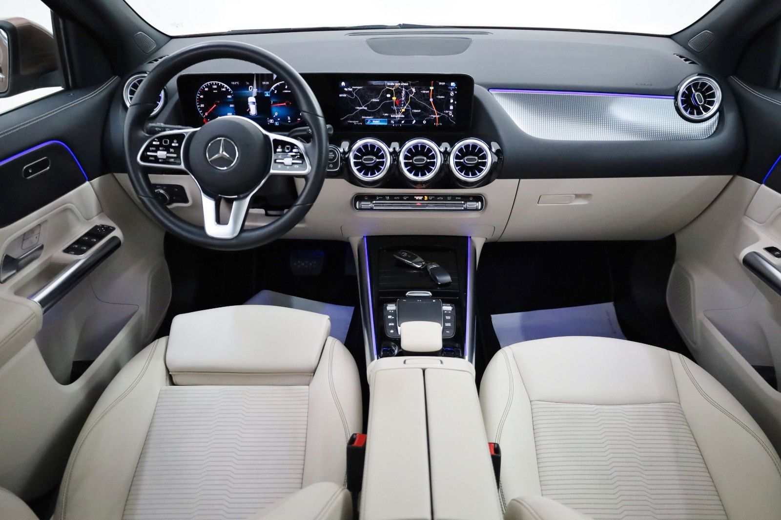 Fahrzeugabbildung Mercedes-Benz GLA 200 d Progressiv,T.Leder,Navi,LED,Kamera,SD