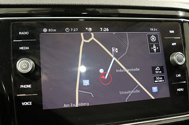 T-Roc R 4Motion DSG LED Navi Pano Sound Klima