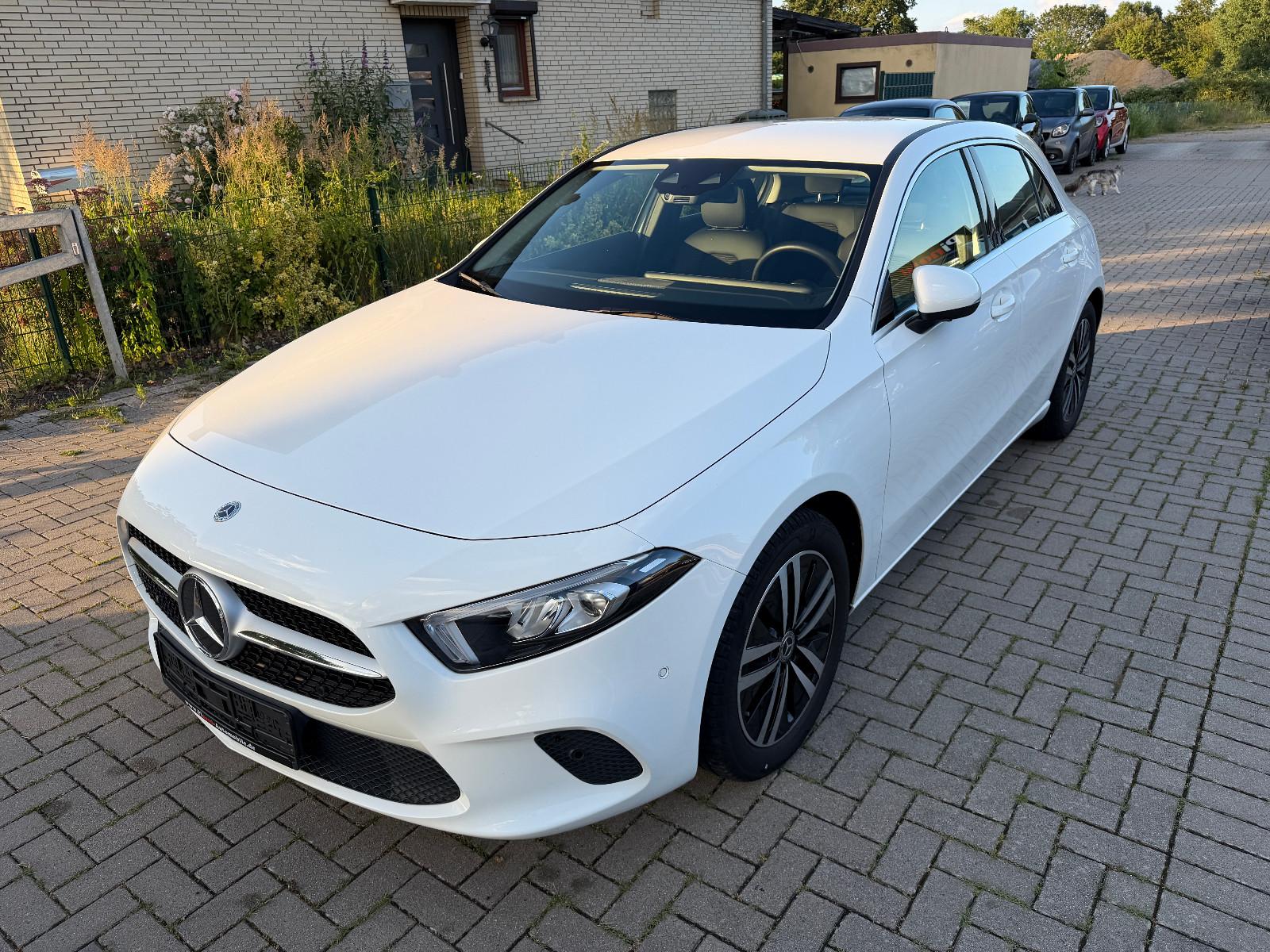 Mercedes-Benz A 200 4M-DTR+-LED-NAVI-KAM-SPUR-DAB-MBUX-AHK-PDC