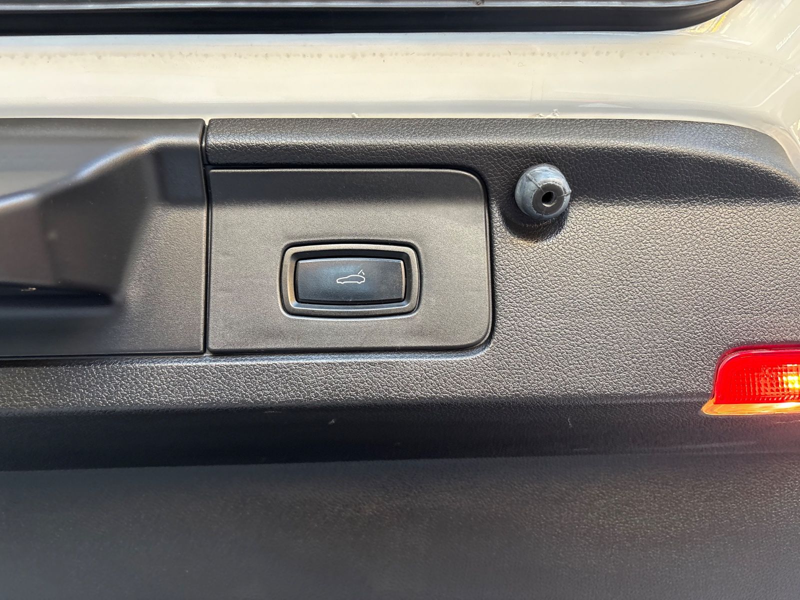 Fahrzeugabbildung Porsche Panamera Diesel * Carraraweiß * SCHIEBEDACH*