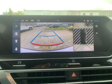 Citroën C4 Max PT 130 EAT8 Navi+SHZ+LHZ+RFK+LED+HUD+LM