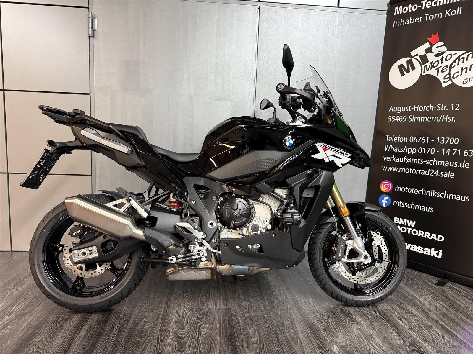 BMW S 1000 XR Triple Black, alle Pakete
