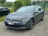 Volkswagen Golf VIII Variant 2.0 TDI DSG Style - MATRIX - Volkswagen Golf: Style Variant