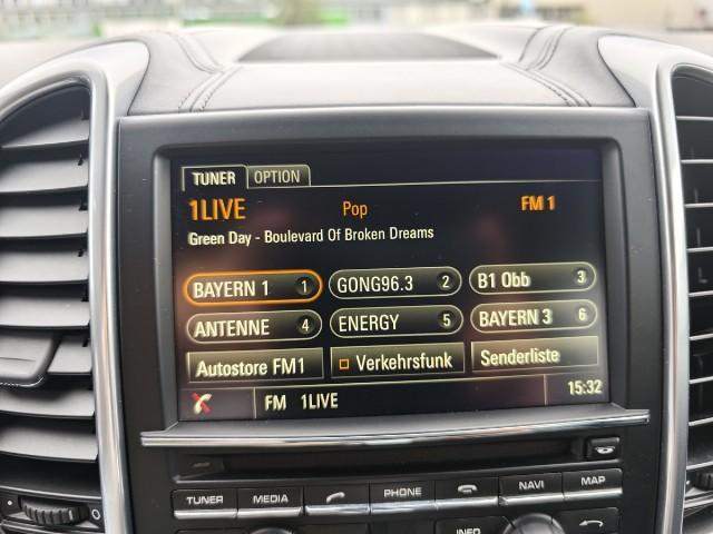 Porsche Cayenne  Pano SHZ Navi CarPlay Scheckheft 21 Zol