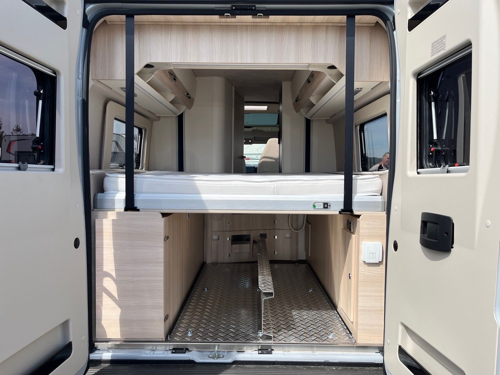 Fahrzeugabbildung Eura Mobil Van V 635 HB 6KW Heizung, Radio DAB, RFK