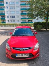 Hyundai i30, 1.4 DOCH 16V Benzin, 109 PS - Hyundai H-1 mit Benzin-Antrieb