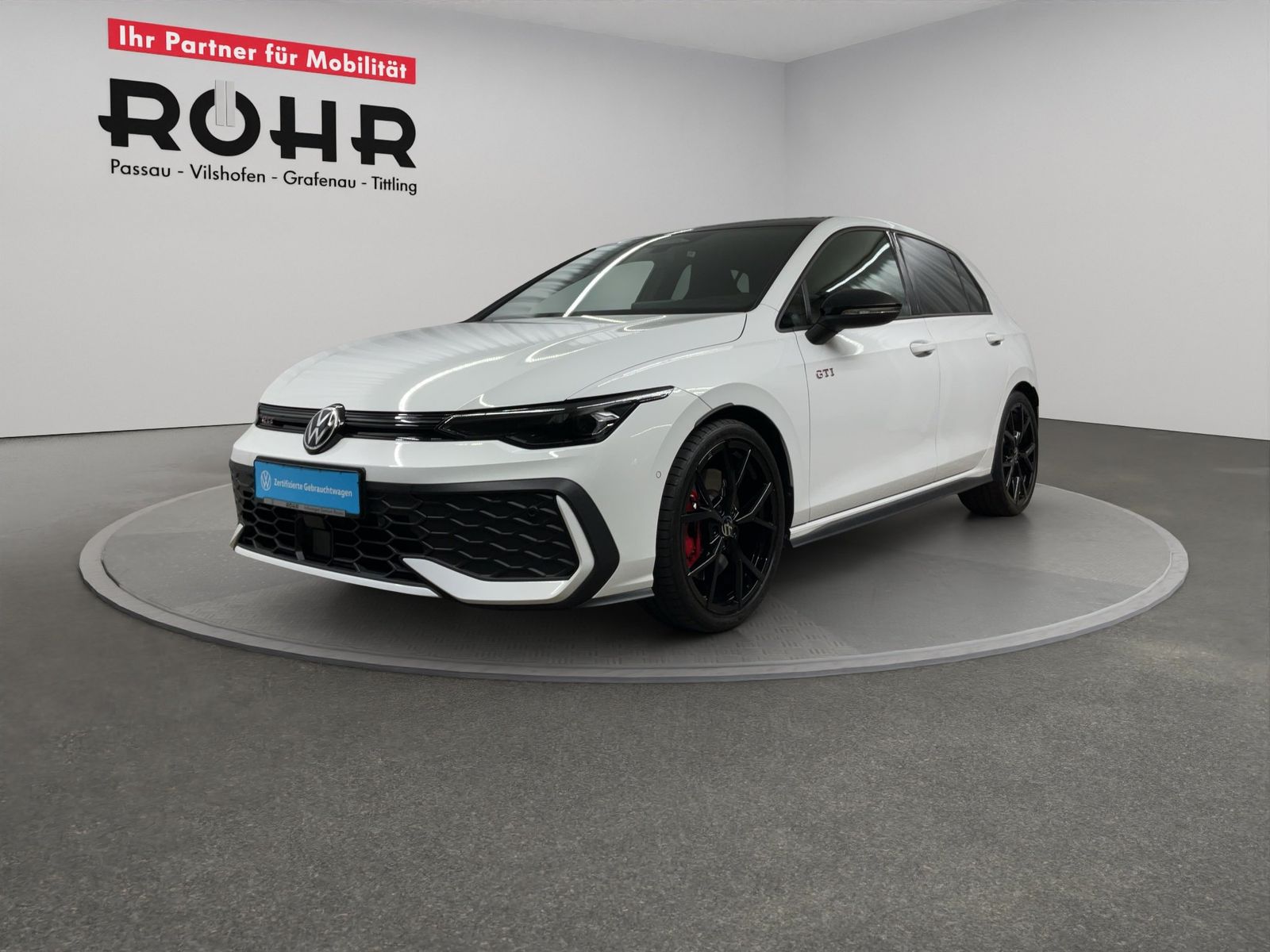 Volkswagen Golf VIII GTI 2.0 TSI DSG Black ACC HUD Kam. LED