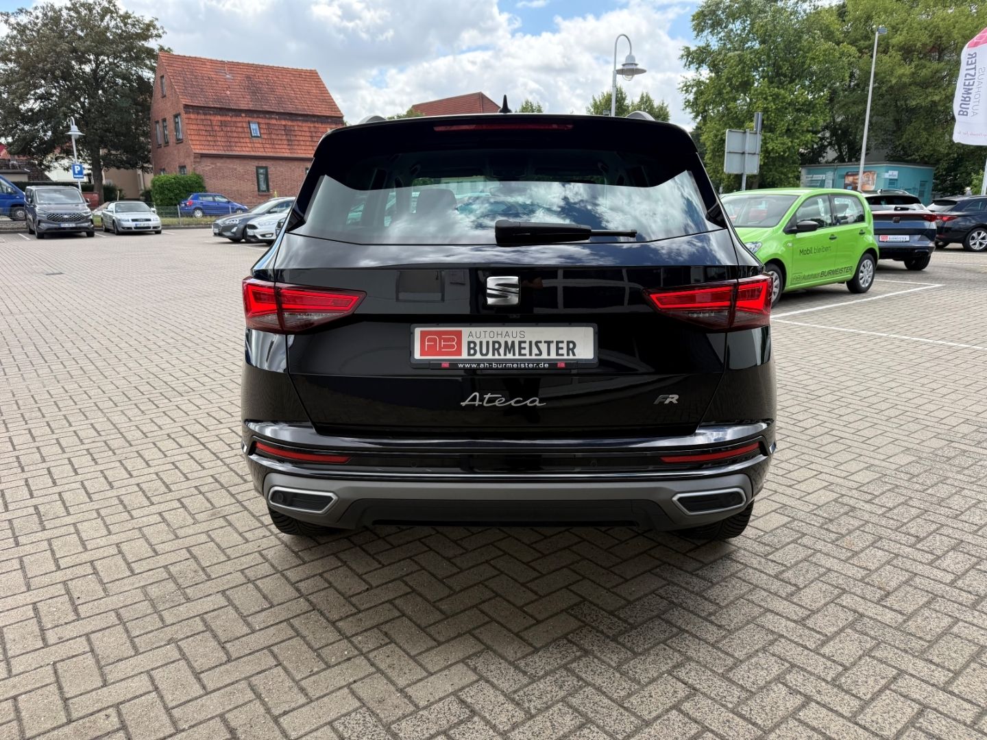 Fahrzeugabbildung SEAT Ateca 1,5 TSI FR LED AHK Navi RFK GJR TWA VZE Te