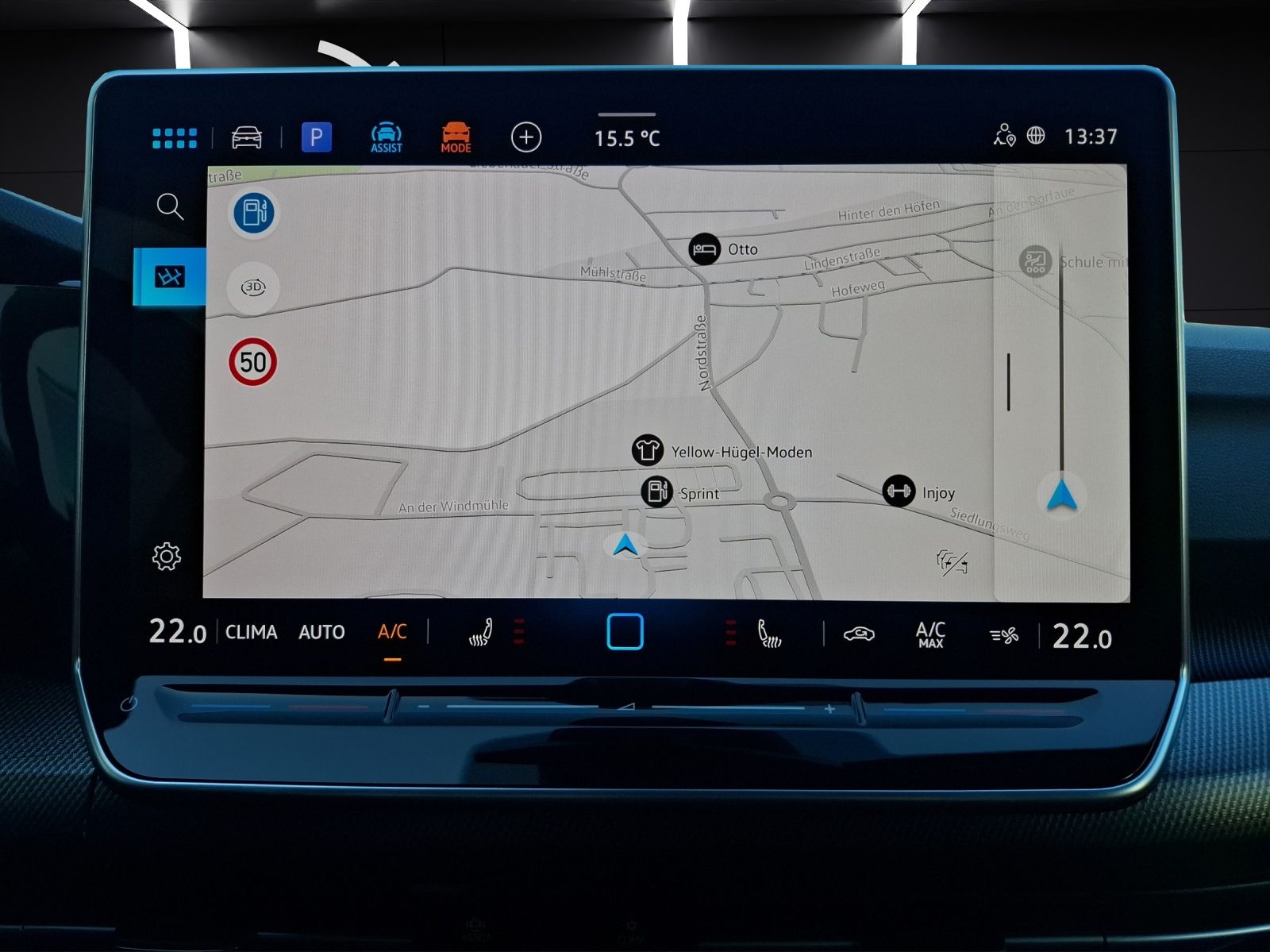 Fahrzeugabbildung Volkswagen Golf VIII Variant eTSI R-Line DSG LEDplus Navi A