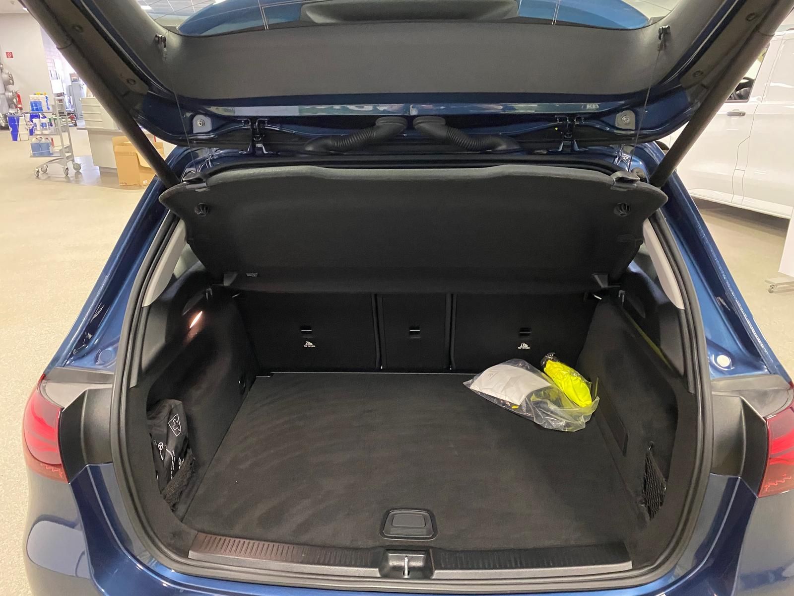 Fahrzeugabbildung Mercedes-Benz B 180 1.3 PROGRESSIVE+NAVI+ALLWETTER+KAMERA+ADVA
