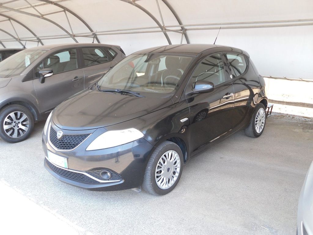 Image of Lancia Ypsilon