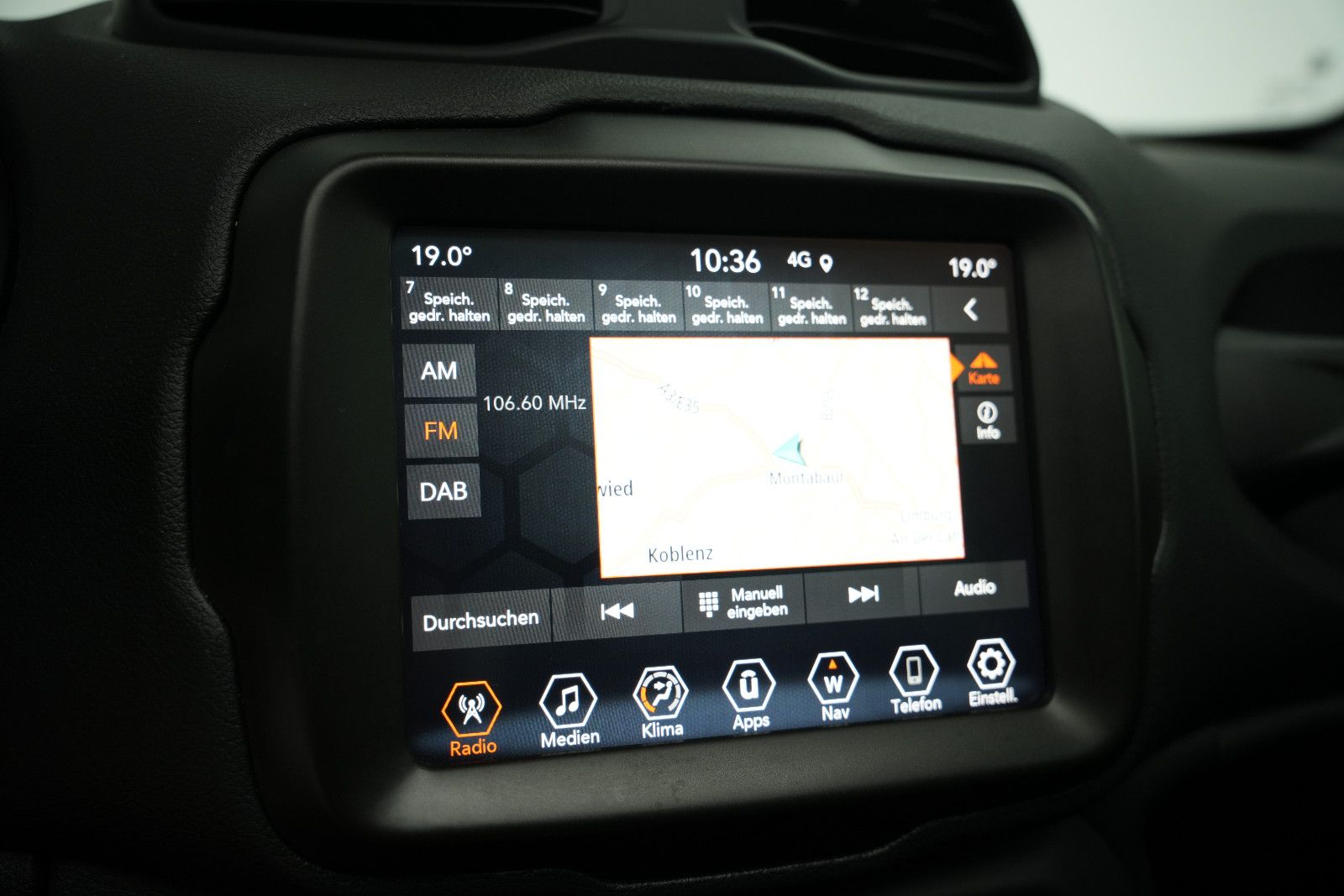 Fahrzeugabbildung Jeep Renegade S Plug-In-Hybrid 4xe *Panorama*Navi*SHZ