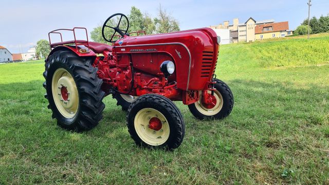 Porsche Diesel traktor