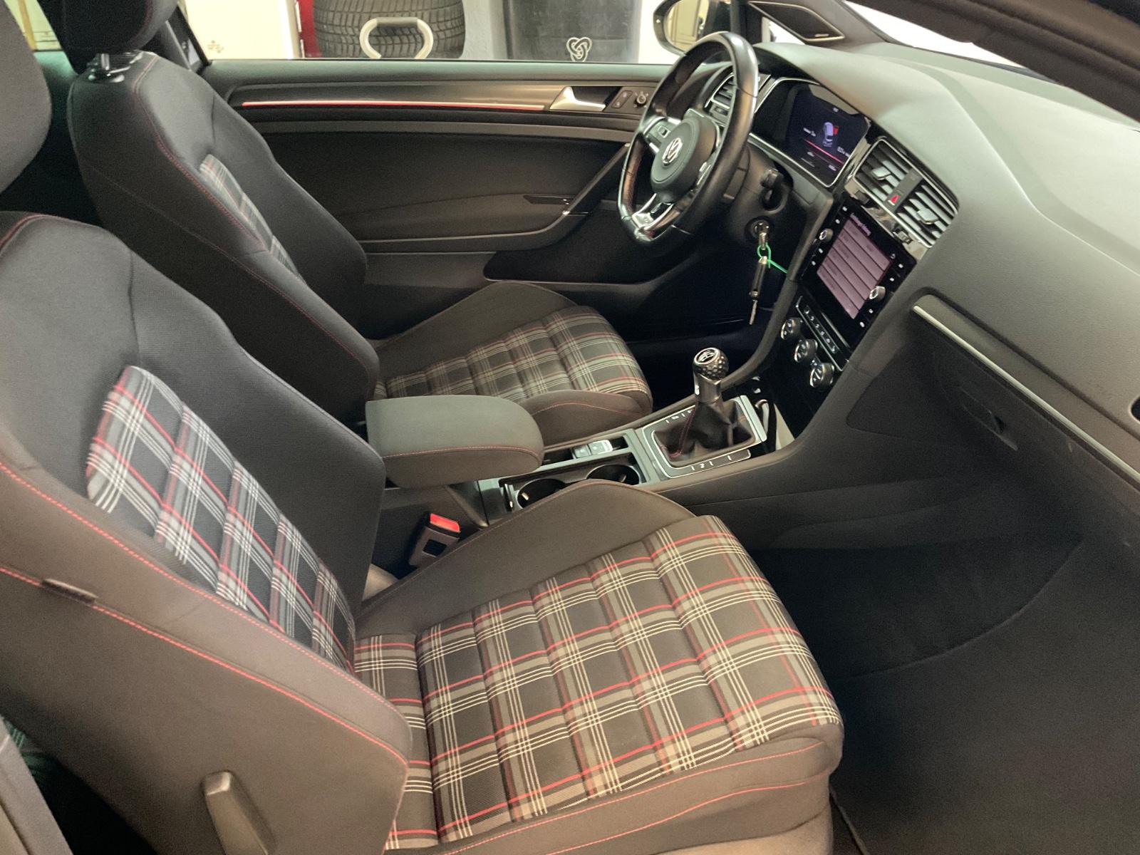 Volkswagen Golf VII GTI Performance, Diff.,Led,Navi,DYNAUD