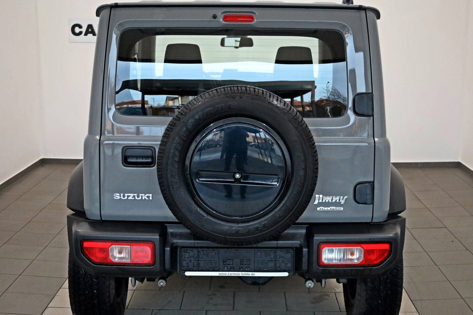 Fahrzeugabbildung Suzuki Jimny Comfort AllGrip NFZ,Temp,SH,8 fach bereift