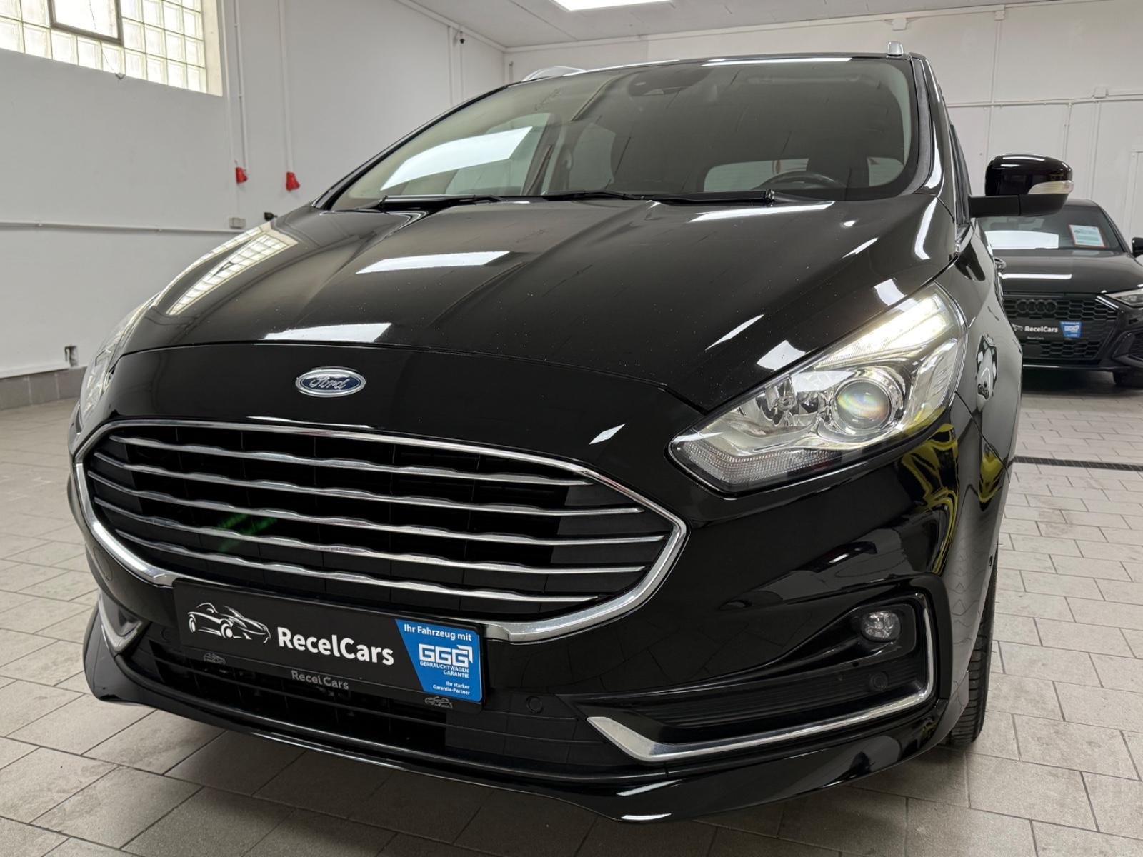 Ford S-MAX 2.0 Titanium *7-SITZE*AHK*RFK*LED*SPUR*