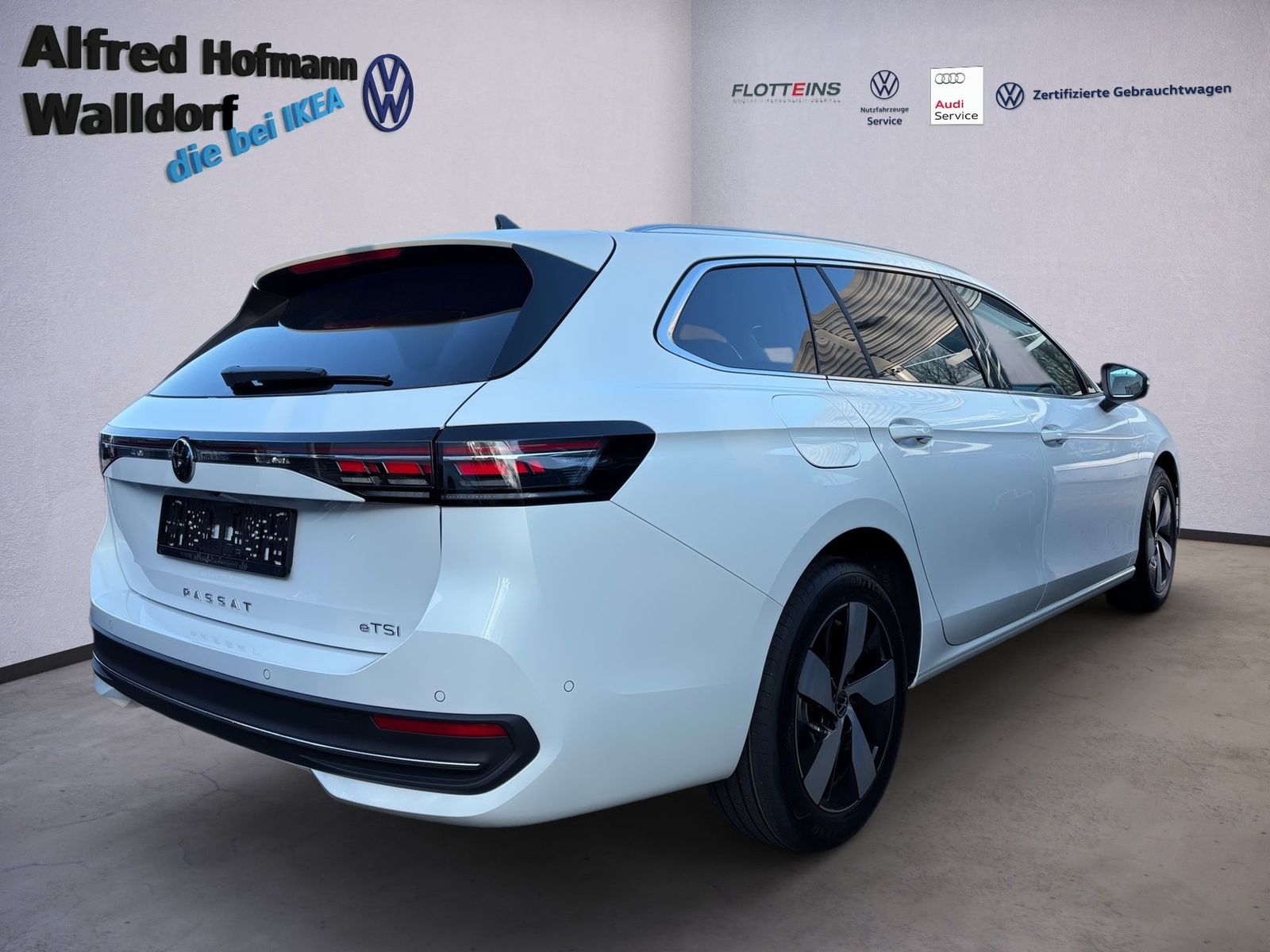 Volkswagen Passat Variant 1.5 eTSI Business DSG AHK LED NAV foto 4