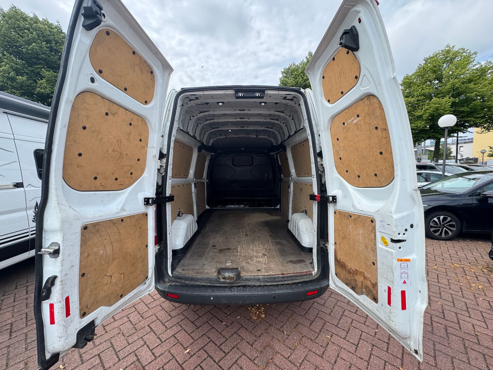Fahrzeugabbildung Ford Transit Custom 2.2 TDCI HOCHDACH L2 H2 3-SITZER