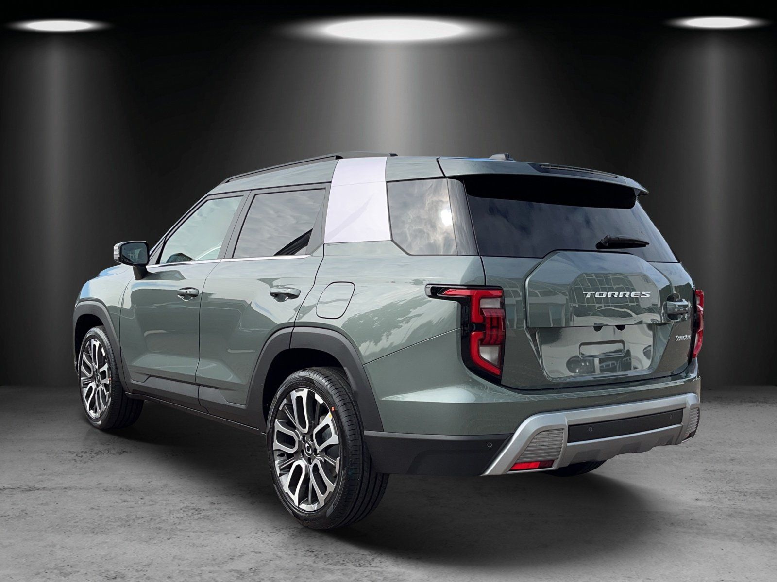 Fahrzeugabbildung Ssangyong Torres 1.5 T-GDI Aut. FOREST EDITION/CAM/LED/ACC