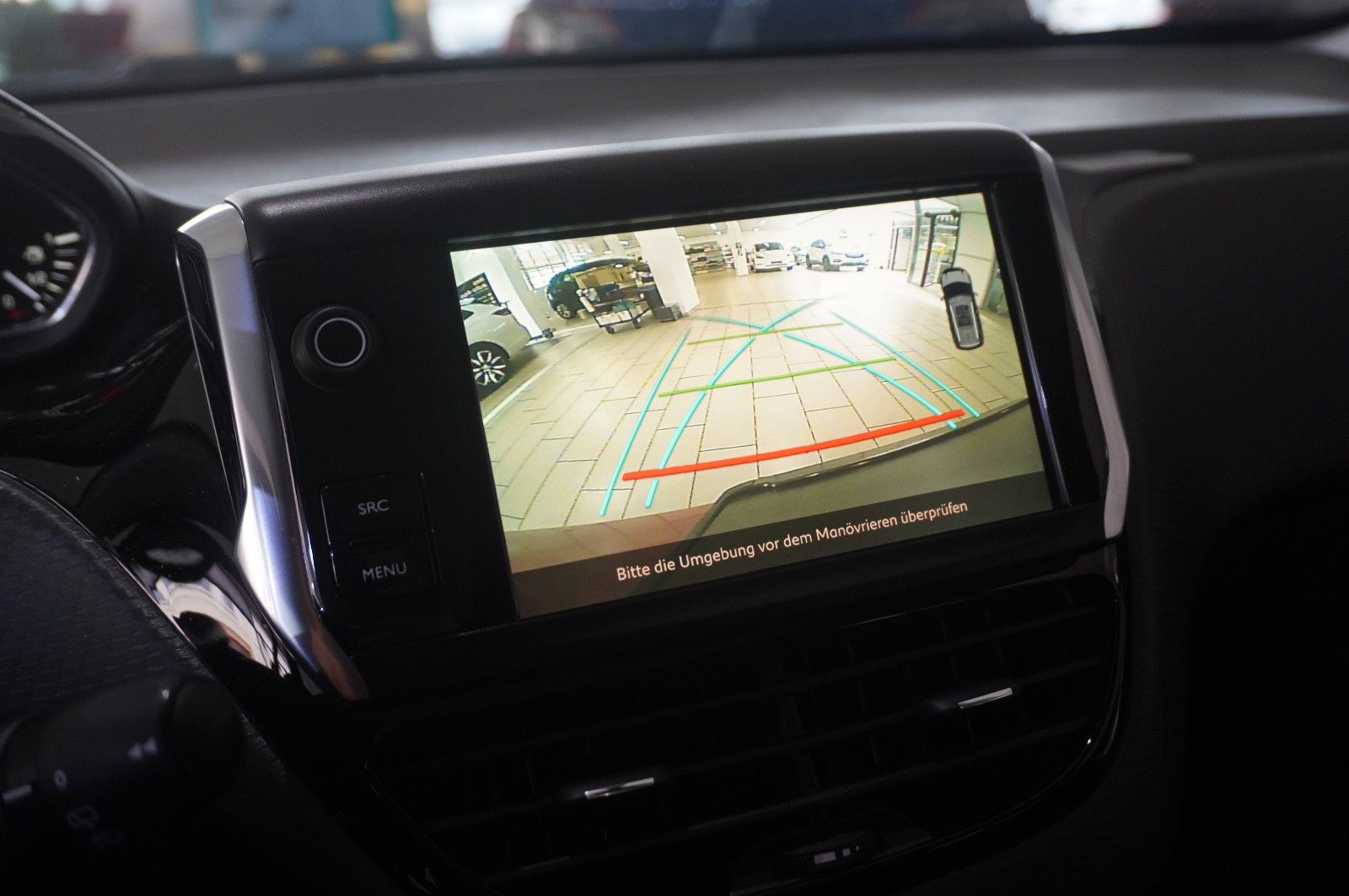 Fahrzeugabbildung Peugeot 2008 1.5D ALLURE NAVI/LED/KAMERA/SHZ/PANO./SPORT