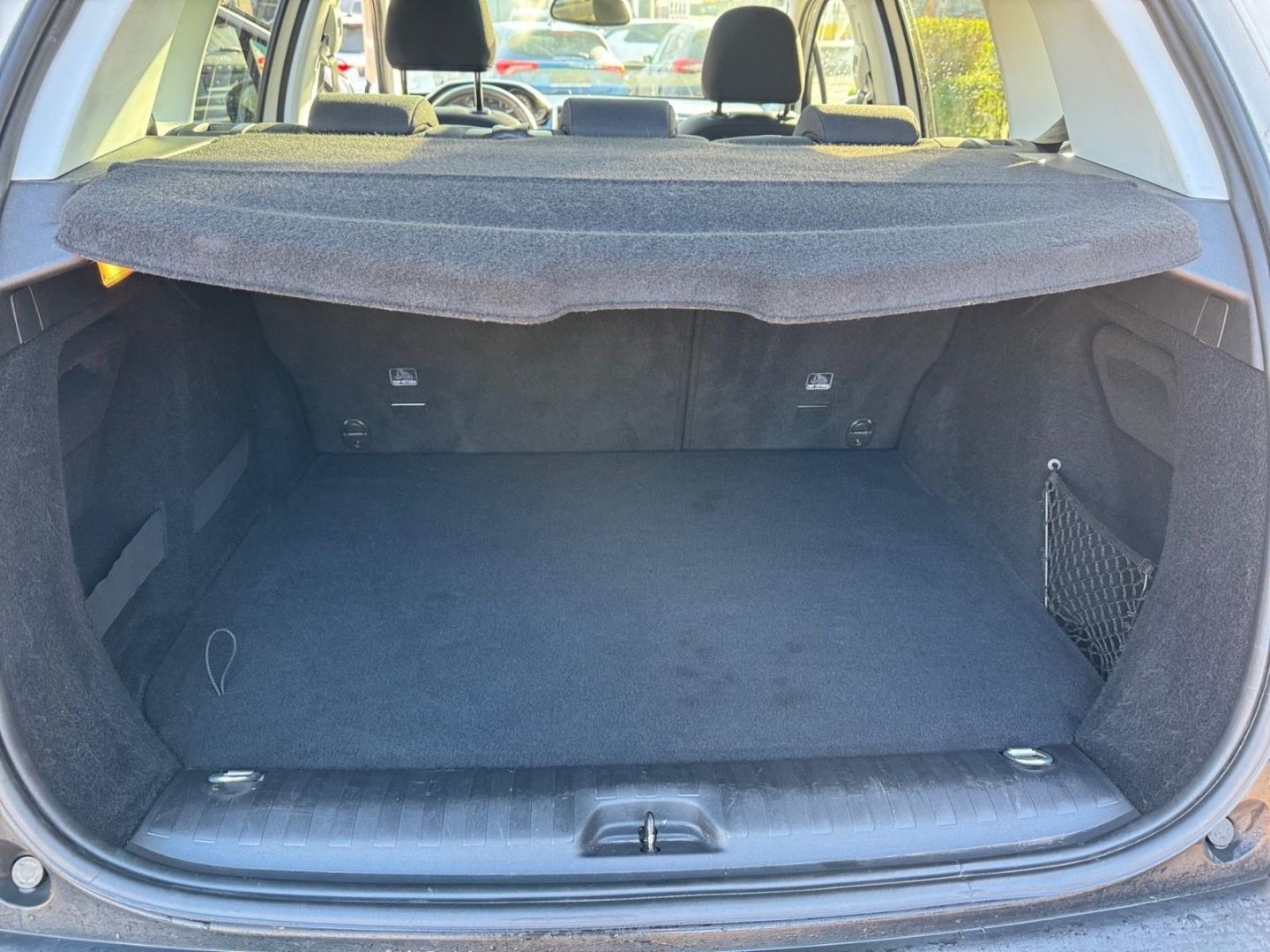Fahrzeugabbildung Peugeot 2008 Style, AHK,Sitzheizung,PDC,Alus,Pano-Dach P