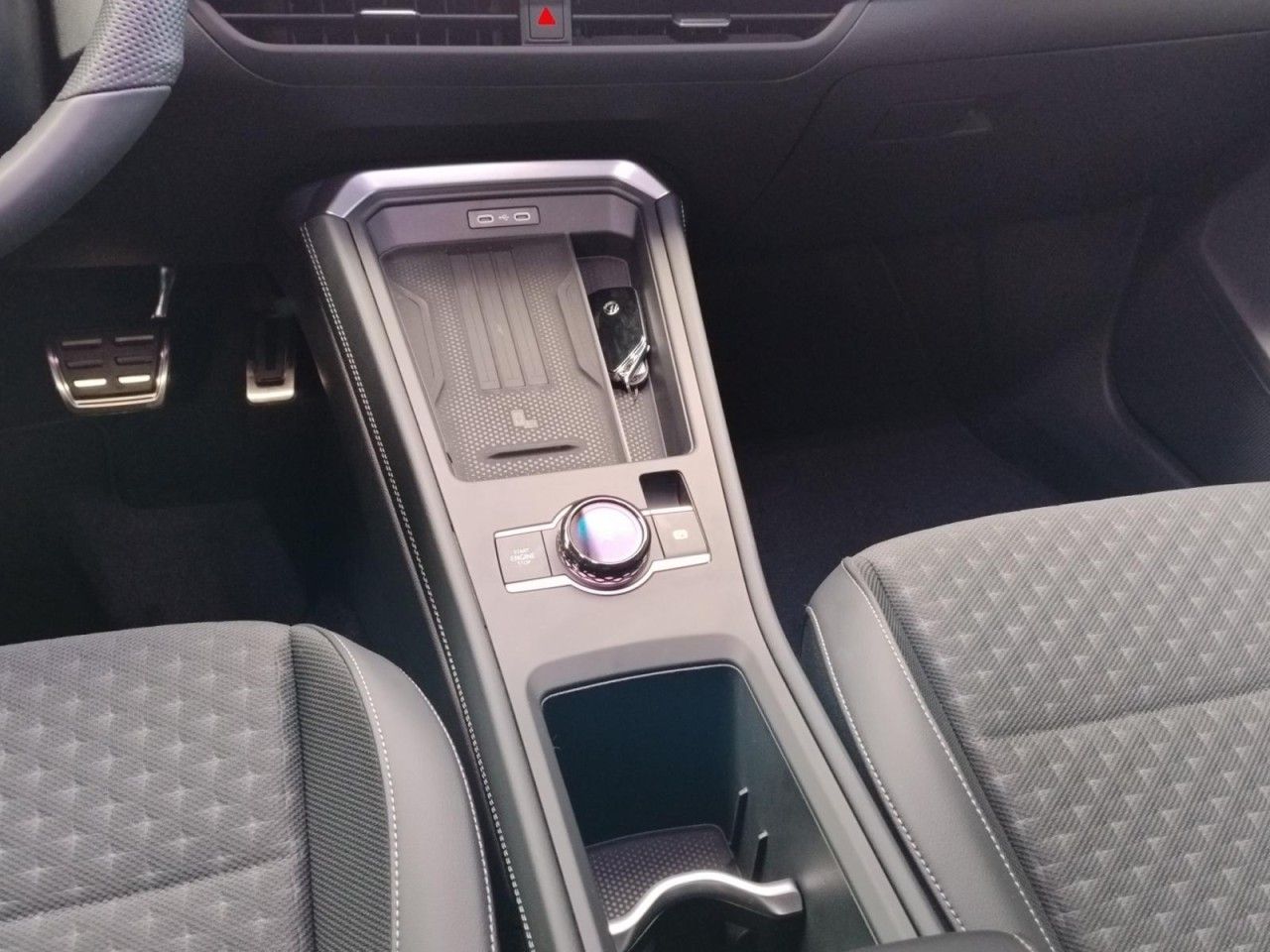 T-Roc R-Line 1.5 eTSI DSG Klima Sitzheizung