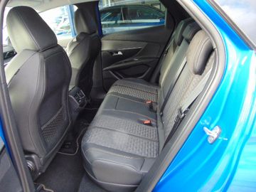 Bild 11 Peugeot 2008 e- GT