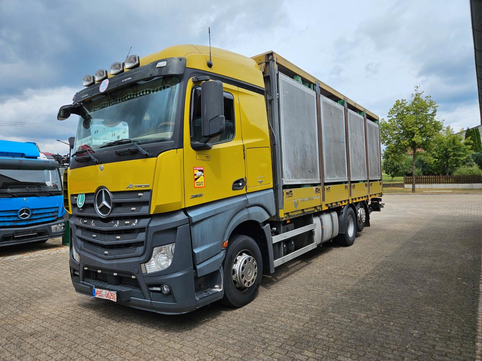 Mercedes-Benz Actros 2551