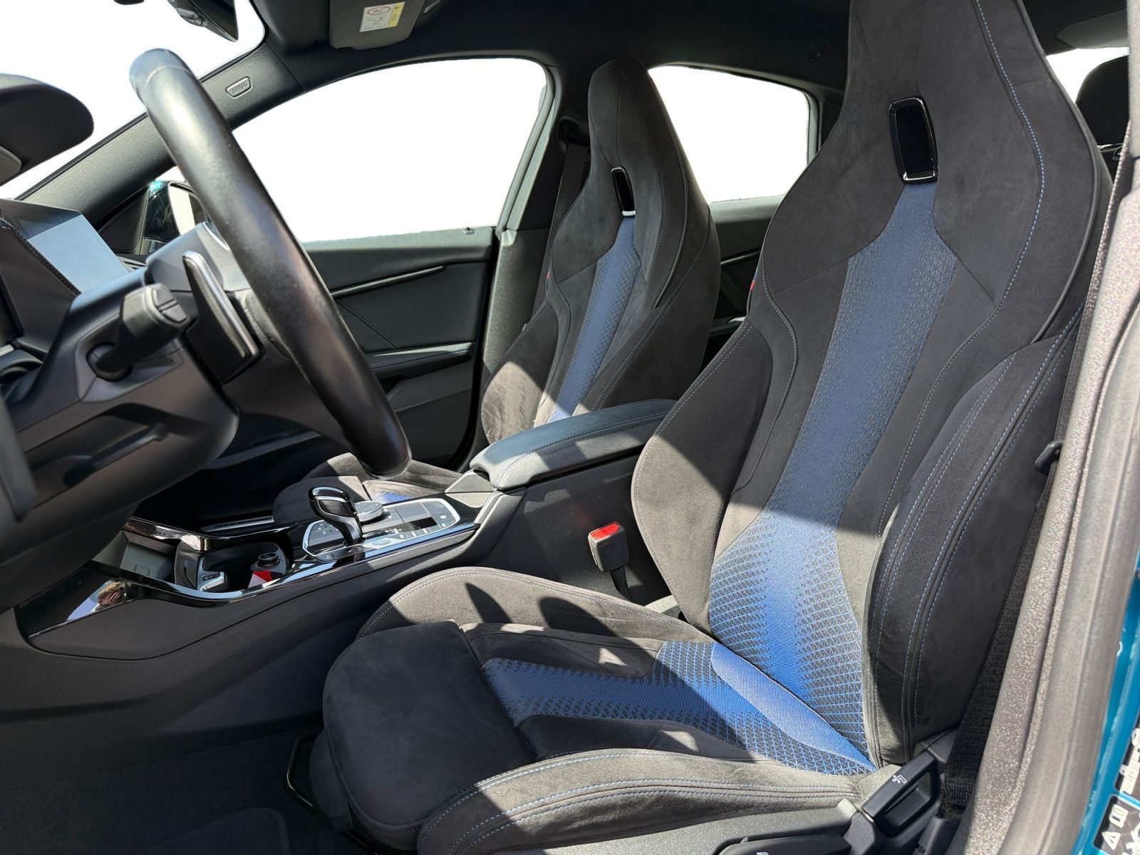 Fahrzeugabbildung BMW 220 Gran Coupé 220d xDrive M SPORT LED R-KAMERA
