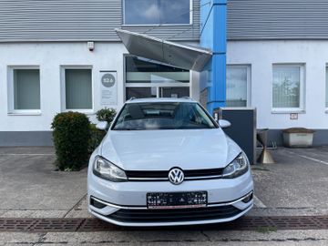 Volkswagen Golf - 2