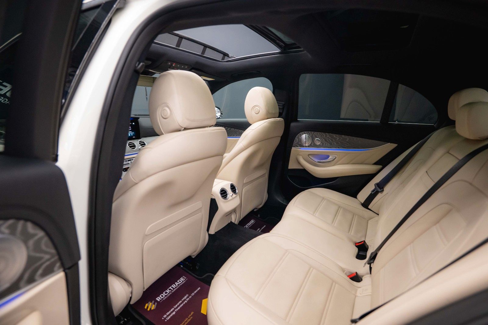 Fahrzeugabbildung Mercedes-Benz E 53 AMG 4Matic+ Facelift Designo *ACC*Pano*360*