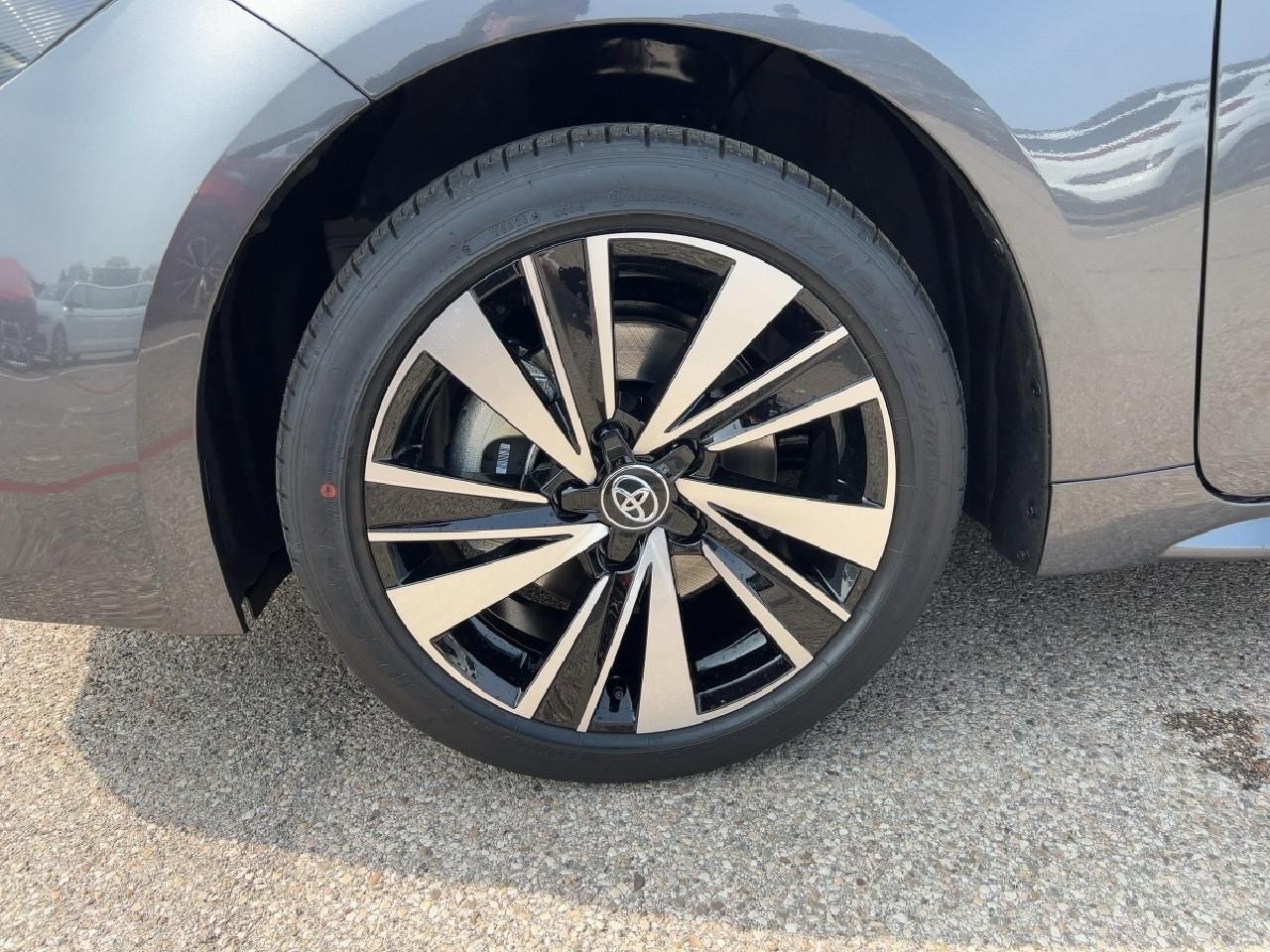 Fahrzeugabbildung Toyota Corolla TS 2,0 Hybrid Teamplayer *Technikpaket