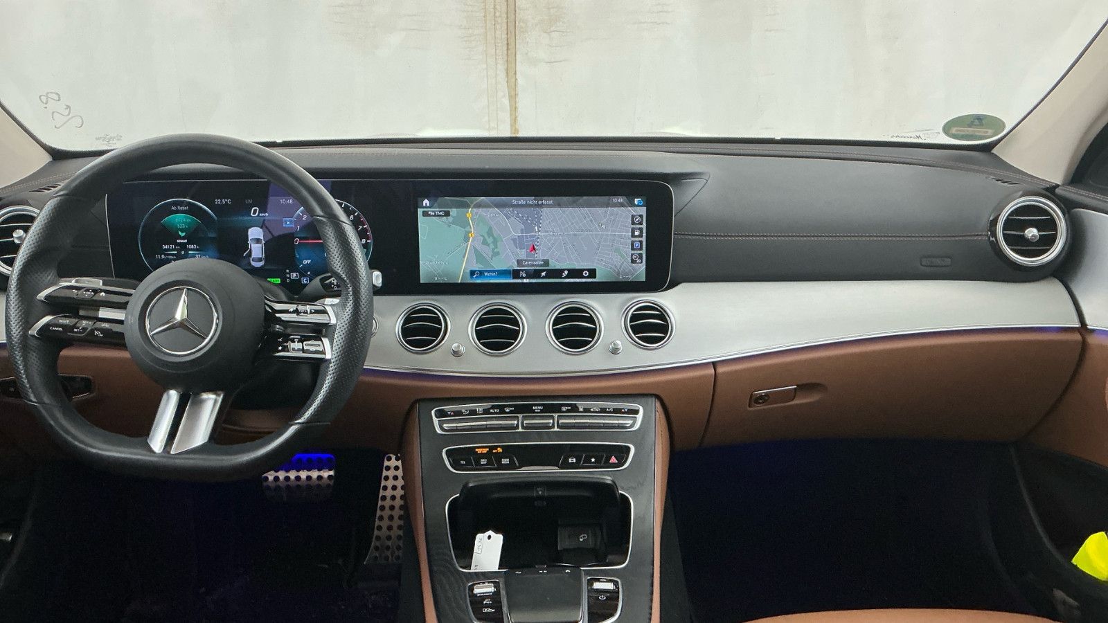 Mercedes-Benz E 300 e AMG Allrad 19 Pano 360 HUD Distro Night foto 10