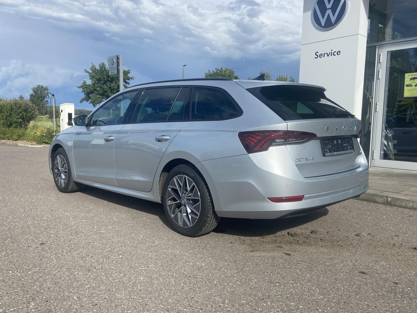 Skoda Octavia Combi 2.0 TDI DSG Ambition 4x4 AHK+SMART imagem 3