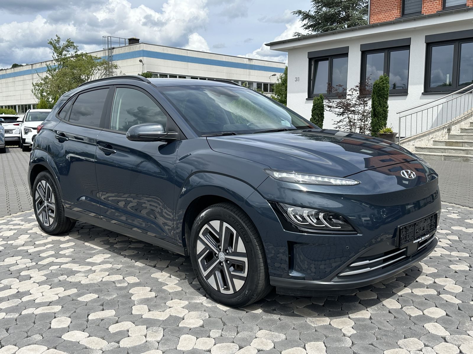 Hyundai Kona Elektro Trend LED ACC NAV KREL CAM SHZ WÄPU imagem 2