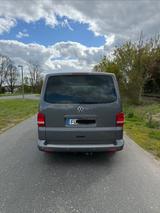 Volkswagen VW T5 Multivan Leder Standheizung El. Schiebetür - VW T5 Multivan Gebrauchtwagen in Nürnberg